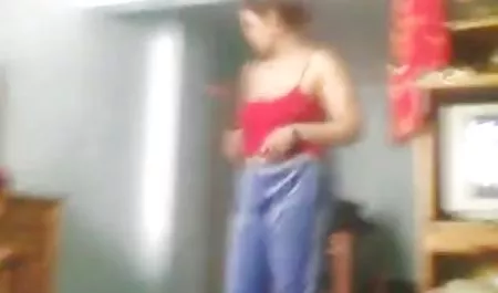 جوجه کاکس گالری عکس سکسی جدید لاله اش را جلب می کند