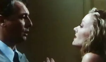 کیرا برای استمناء انفرادی بدن خود را از دست می فیلم سکس جدید داستانی دهد